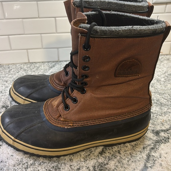 SOREL 964 Lined waterproof duck boot - Picture 2 of 9